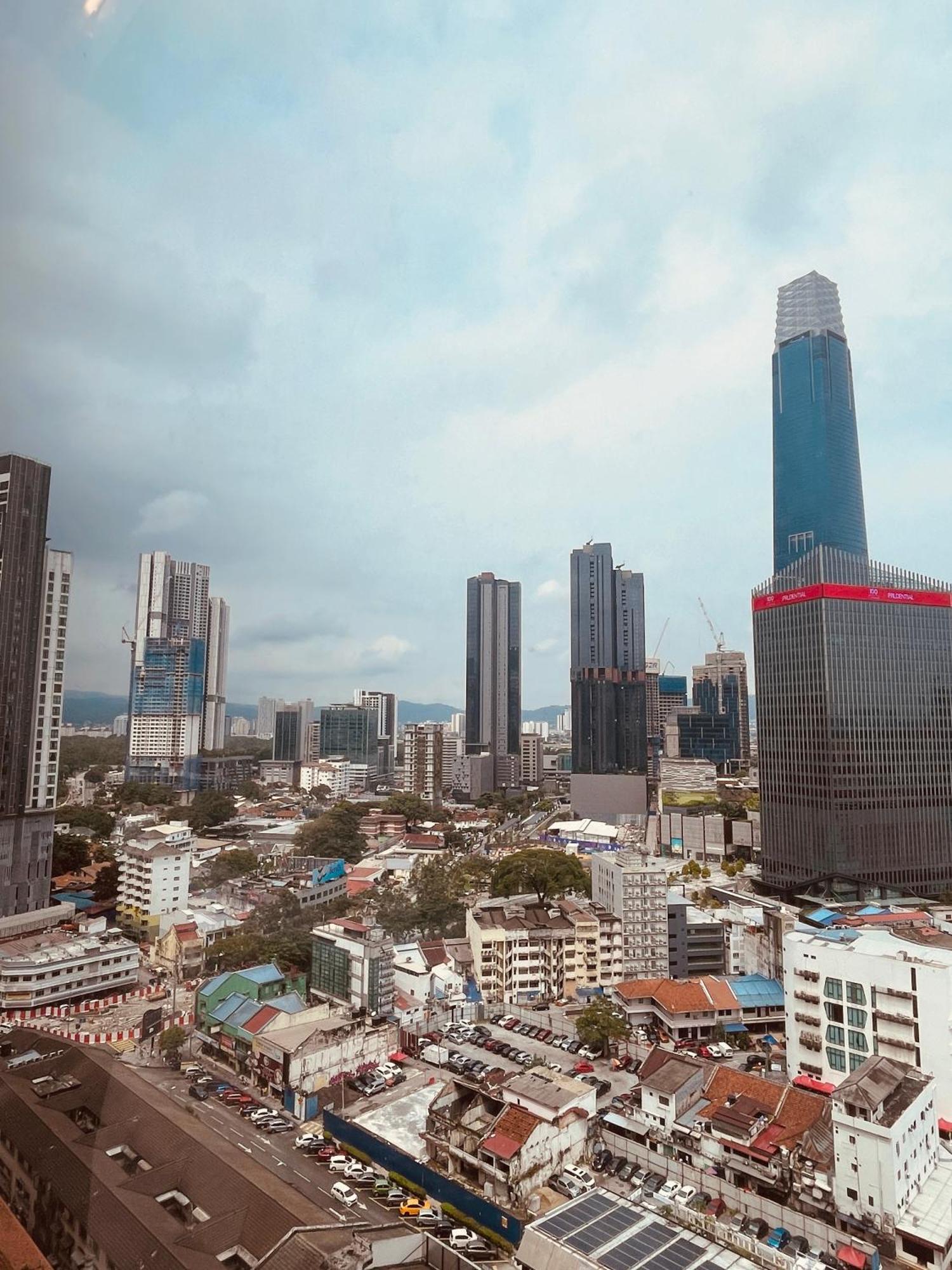 Axon Infinity Pool Kl Apartment Kuala Lumpur Bagian luar foto