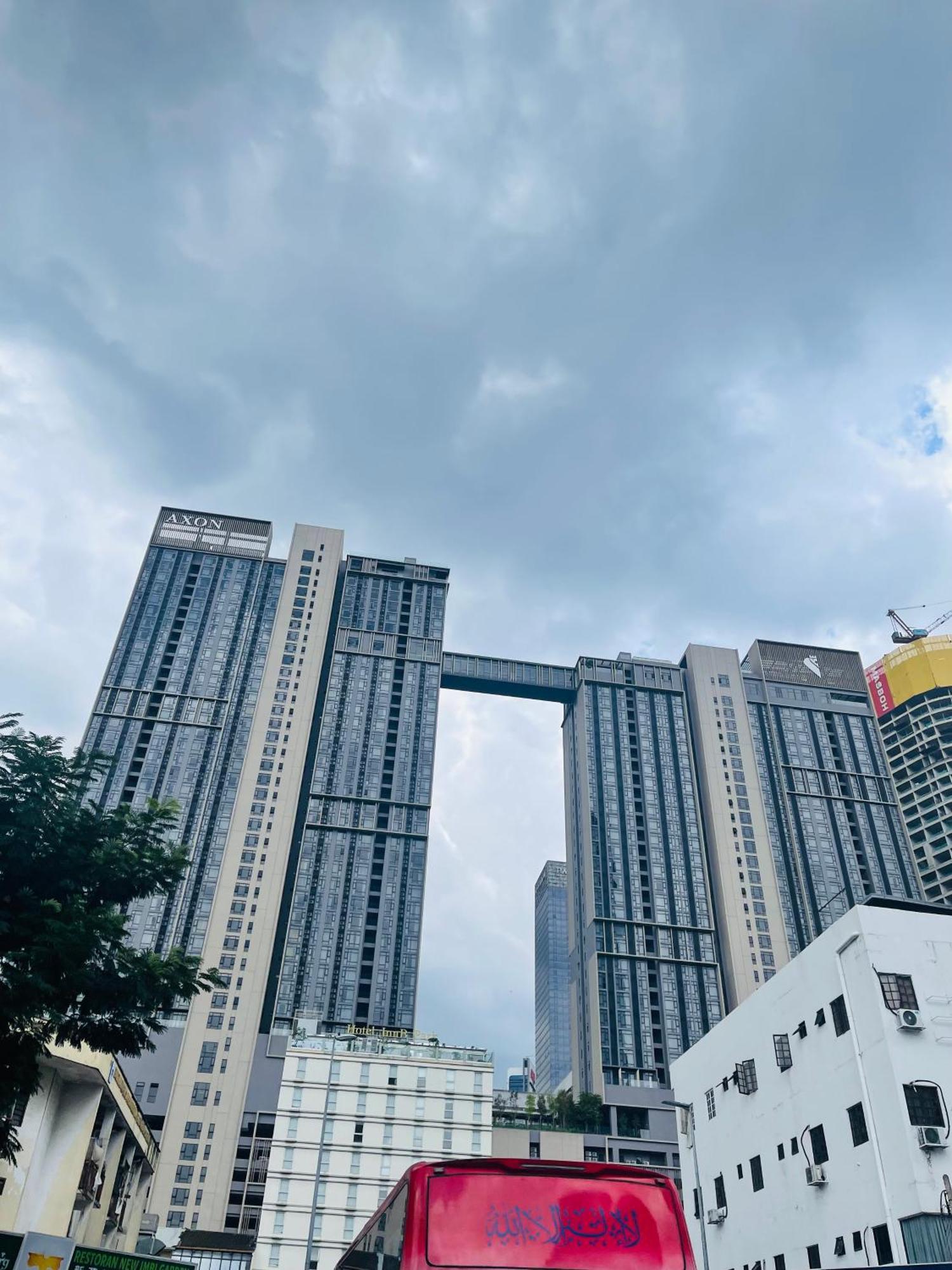 Axon Infinity Pool Kl Apartment Kuala Lumpur Bagian luar foto
